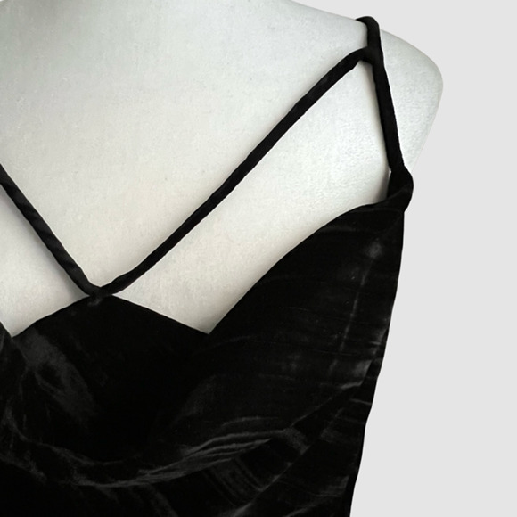 BCBGMaxAzria Nita Velvet Top, Black Beauty, NWT-Size XS - Picture 4 of 14
